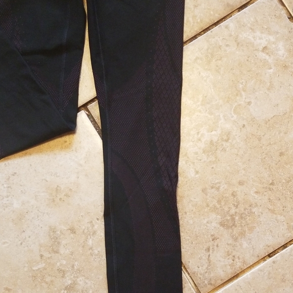 Lululemon Mapped out - Picture 2 of 4